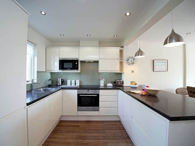 Kitchen | Coot Lake House, Cotswold Lakes