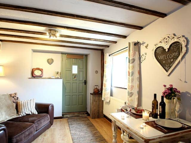 Living room/dining room | 1 West Cottage - West Cottages, Forest of Dean