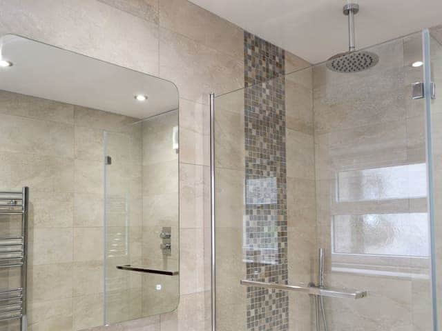 Family bathroom with shower over bath | The Old Telephone Exchange, Rothbury