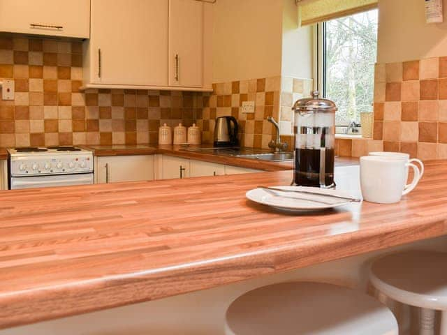 Wonderful breakfast bar in the kitchen | The Farriers - The Abbey Coach House, St. Mary&rsquo;s Park, Windermere