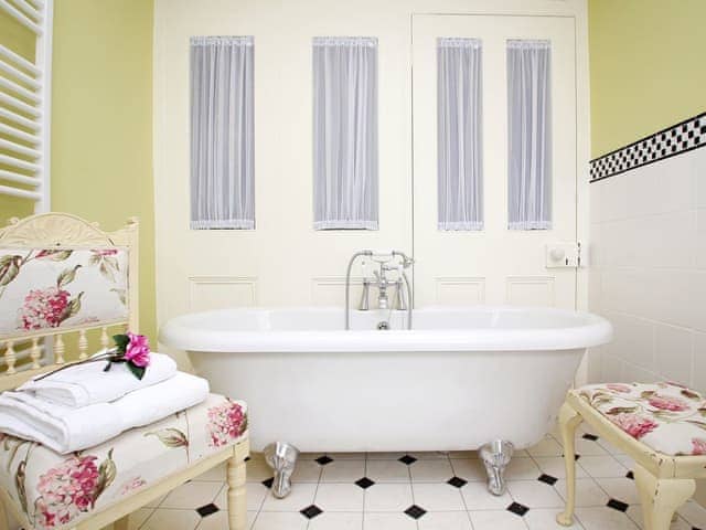 Bathroom | Ivy House, Bressingham