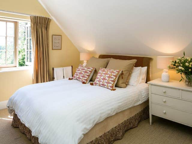 Double bedroom | Brickwood Farmhouse, West Meon