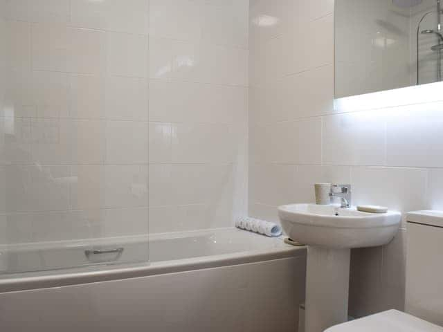 Bathroom | 15 Elm Court - Greta Grove Apartments, Keswick