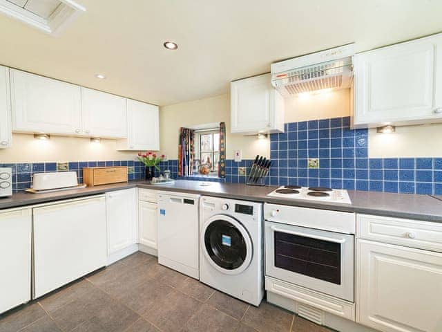 Fully appointed fitted kitchen | South Farm Cottage, Wallhouses near Corbridge