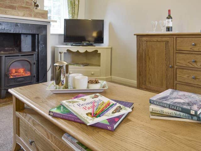 Welcoming living room | Manor House Cottage, Holme on Swale, near Thirsk