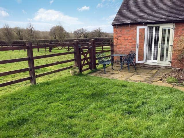 Exterior | Groom&rsquo;s Cottage - Brankley Farm Cottages, Dunstall Cross, near Barton-under-Needwood