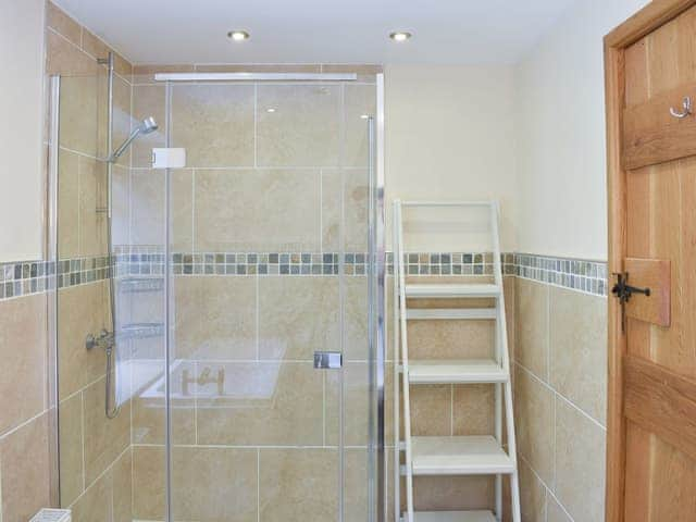 Bathroom with bath and shower cubicle | Hovera, Glenridding, near Penrith