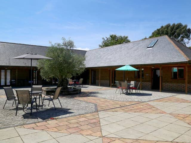 Hoad Farm Cottages, sleeps 12 in Folkestone.