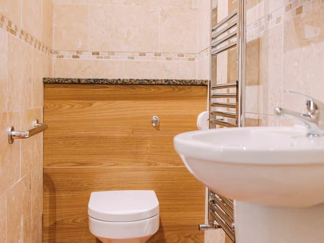 Shower room | Olive Tree Cottage, Acrise, near Folkestone