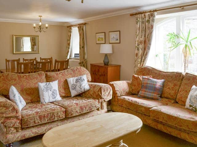 Spacious living and dining room | The Mill House - Warenford Cottages, Bamburgh