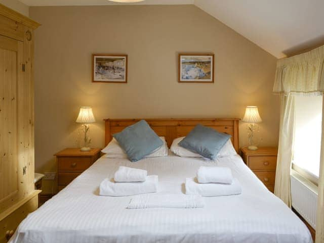 Peaceful en-suite double bedroom | The Mill House - Warenford Cottages, Bamburgh