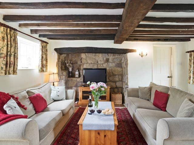 Welcoming living room | Yew Tree Cottage, Moulsoe, near Milton Keynes