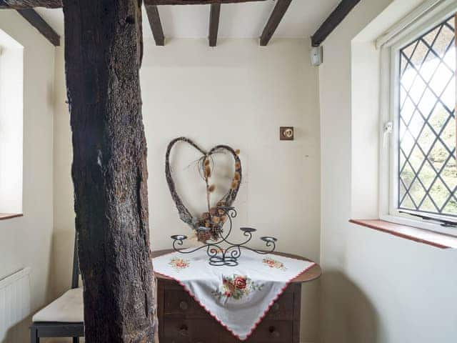 Quaint features throughout | Yew Tree Cottage, Moulsoe, near Milton Keynes