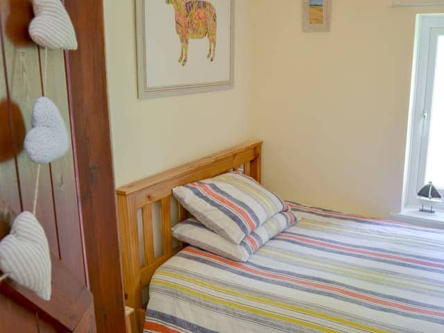 Single bedroom | Villa 9, Cromer