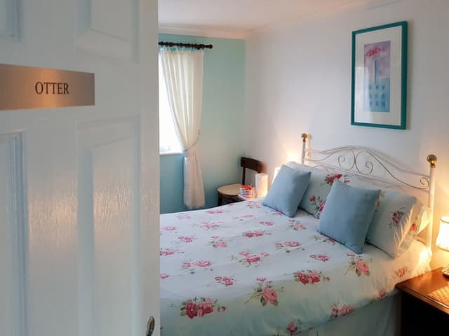 Charming double bedroom | The Willows, Hoveton, near Wroxham