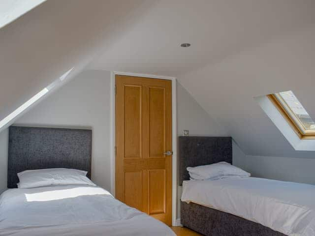 Twin bedroom | Hill Farm Cottage, Chittering