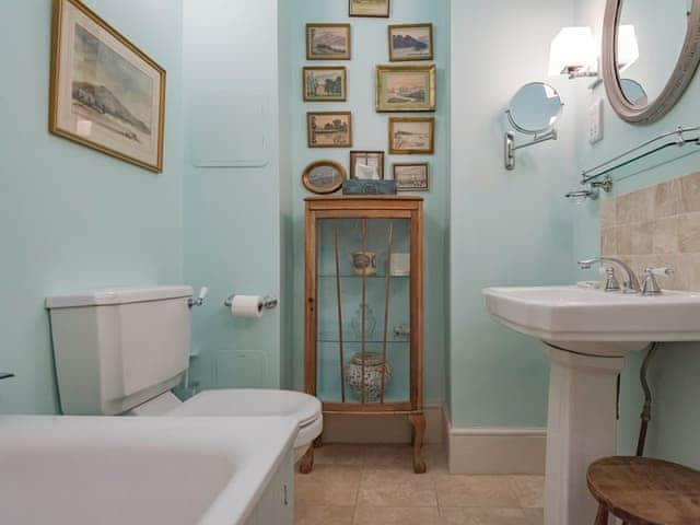 Bathroom | Marine Parade, Hythe