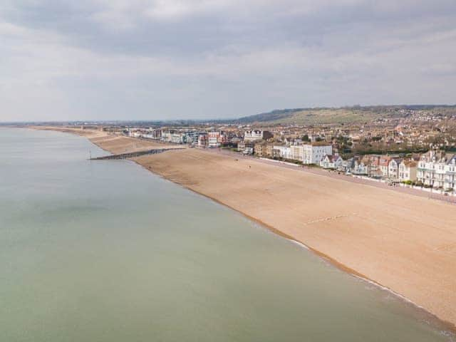 Surrounding area | Marine Parade, Hythe