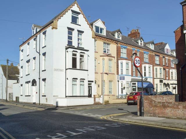 Substantial end-terrace holiday home | The Harbour Master’s House, Bridlington