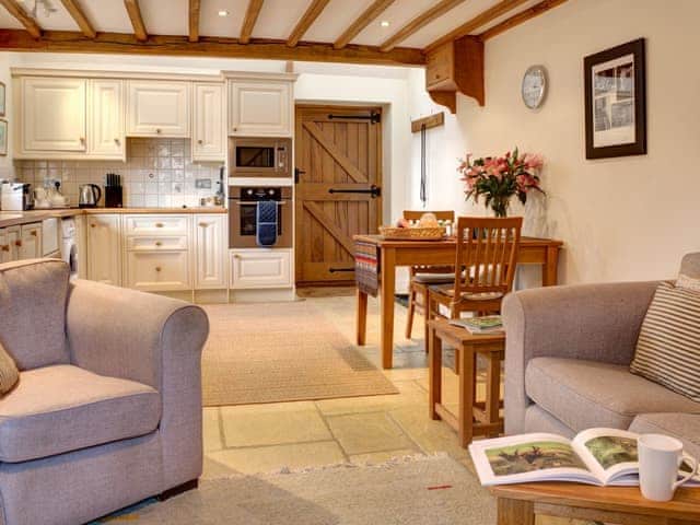 Open plan living space | Paddocks Nook, Chipping Campden