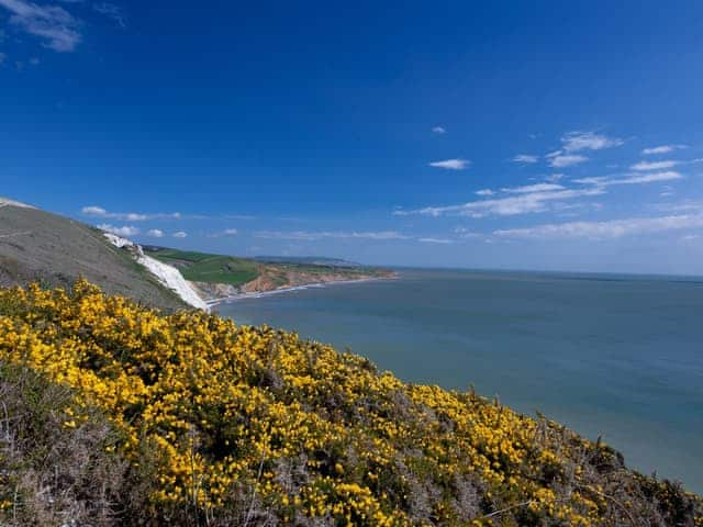 Compton Bay | Suntrap, The Stables - Kingat, VentnorWhitwel