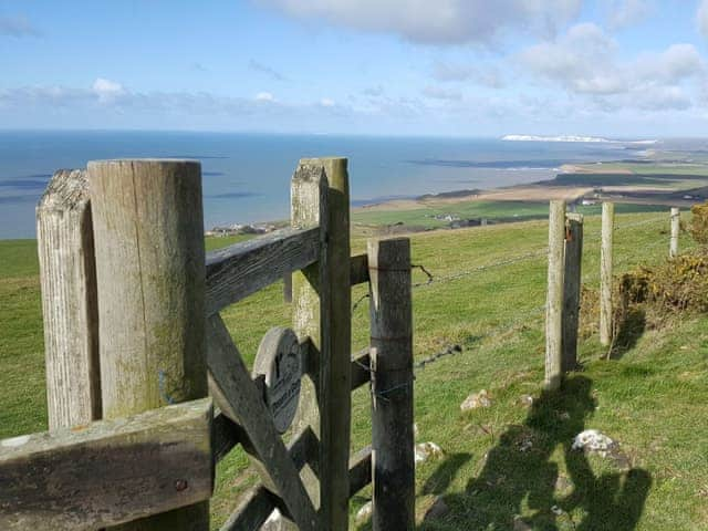 St Catherine&rsquo;s to Chale | The Stables, Suntrap - Kingat, Whitwell, near