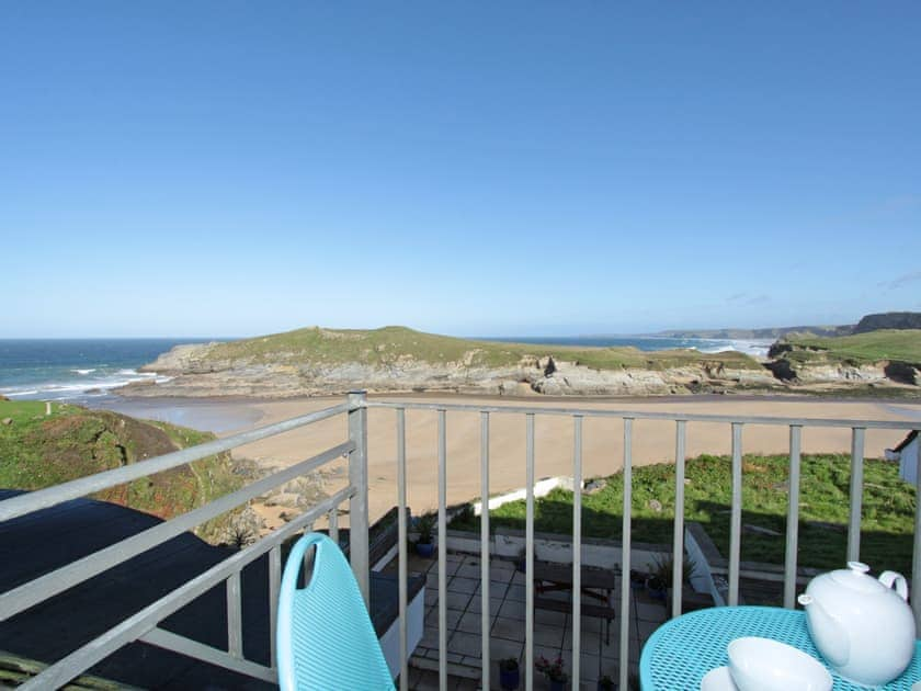 Balcony | Driftwood - Glendorgal, Newquay