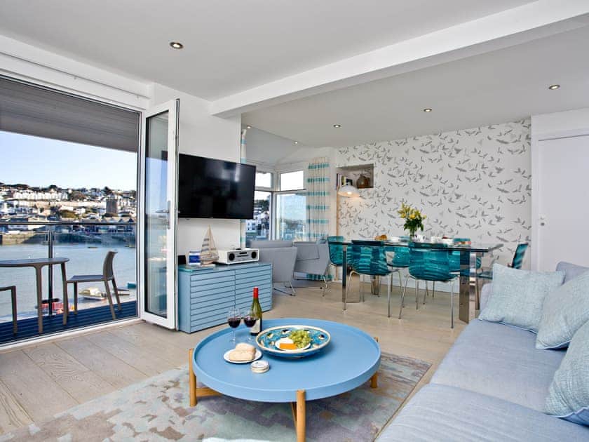 Open plan living space | The Poop Deck, 3 Harbour House, St Ives