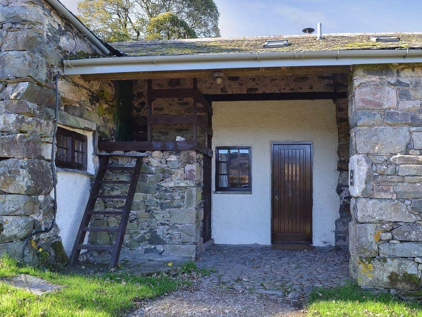Quirky sheltered entrance | Birkerthwaite Barn - Birkerthwaite Cottages, Eskdale