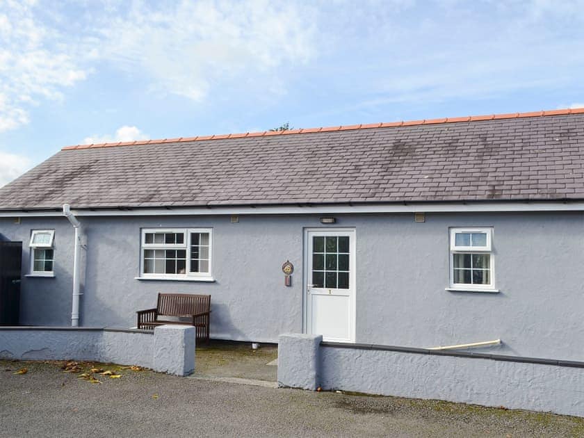 Black Horse Cottage In Pentraeth Near Beaumaris Anglesey Book