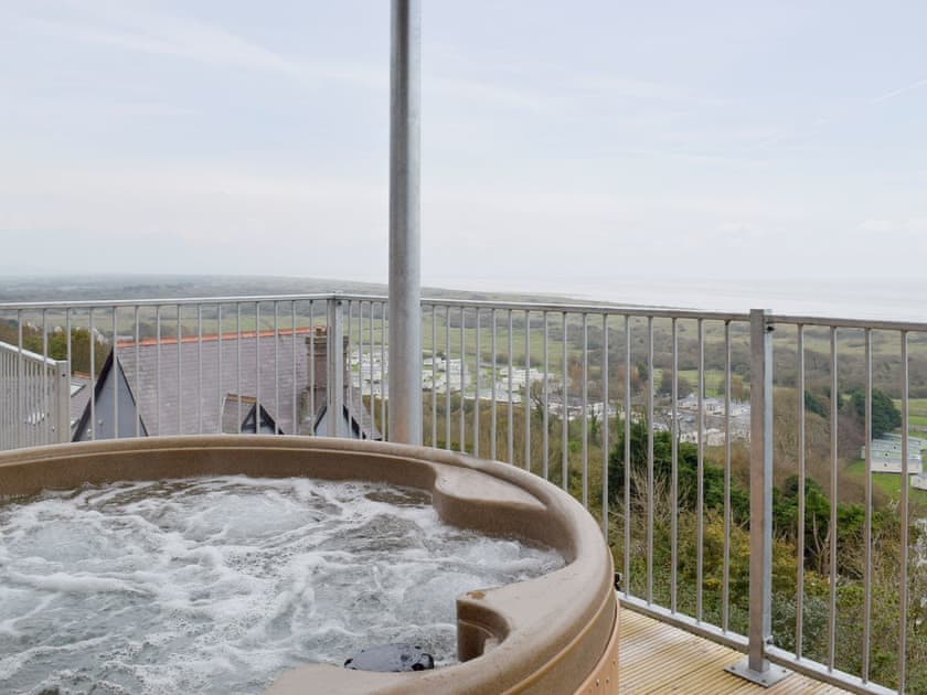 Fabulous hot tub on the balcony | Dunesend - Pendine Manor Apartments, Pendine, near Laugharne