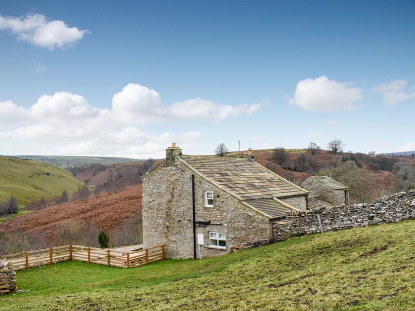 Helwith Cottage Ref Ukc3455 In Helwith Near Marske Yorkshire Cottages Com