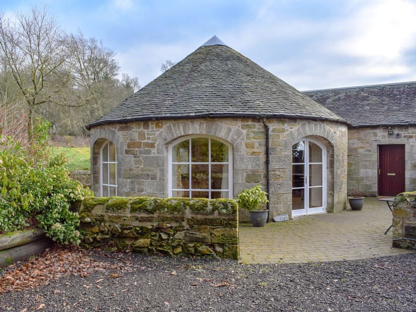 Benarty Holiday Cottages The Horsemill In Kelty Near
