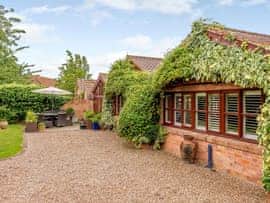 Nottinghamshire Country Club - Peacock Lodge, sleeps 12 in All Nottinghamshire.