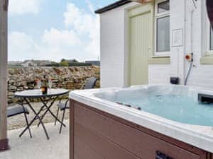 Private hot tub for 4 | Mid Bishopton Cottage - Mid Bishopton Farm Cottages, Whithorn