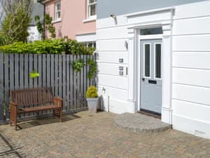 Charming, coastal apartment | Bay Blue, Clear Sky - Bezant Apartments, Newquay