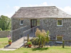 Entrance from the garden to the rear of the property | Owl&rsquo;s Roost - Trentinney Farm Holiday Cottages, St Endellion, near Port Isaac