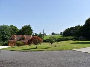 Exterior | The Bee Hive, Forton, near Chard