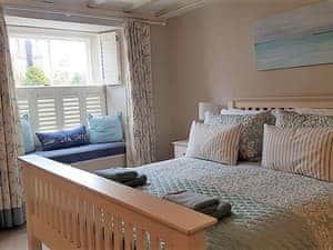 Charming kingsize bedroom | Below Deck, Fowey