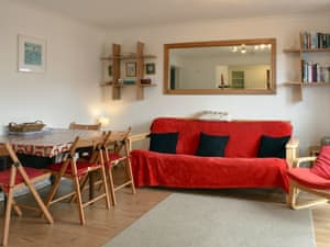 Comfortable open plan living space | Barbara Anne&rsquo;s - Porthtowan Holiday Apartments, Porthtowan, near Truro