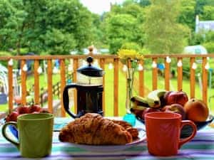 Delightful Summer House with patio.  | Curlew Cottage, Creetown, near Newton Stewart 