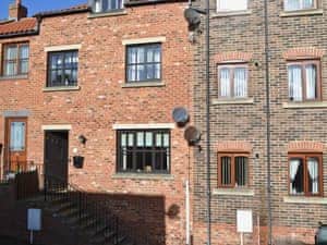 Delightful three storey town house | The Pad, Whitby