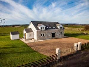 Spacious modern detached house | Wheatfield House, Kilmaurs, near Kilmarnock