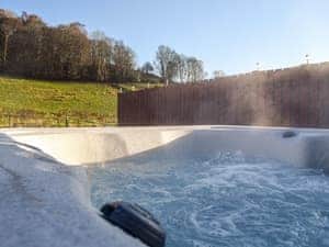 Hot tub | The Hoolit, Crieff