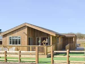 Lovely detached lodge | Hen Harrier Lodge, St Columb Major, near Padstow