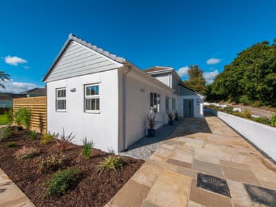 Exterior | Chesnut Cottage - Woodside Stables, Carkeel, near Saltash