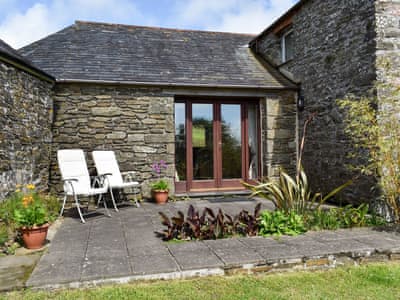 Exterior | Round House - Trentinney Farm Holiday Cottages, St Endellion, near Port Isaac