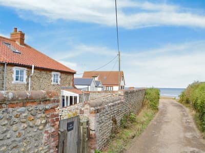 Easy access to the beach | The Warren, Bacton