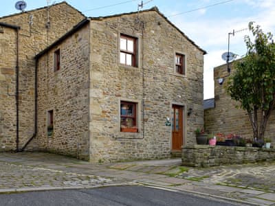 Lovely, cosy little cottage | Mallard’s Nest, Skipton