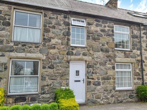 Exterior | Madryn, Clynnog-Fawr, near Criccieth